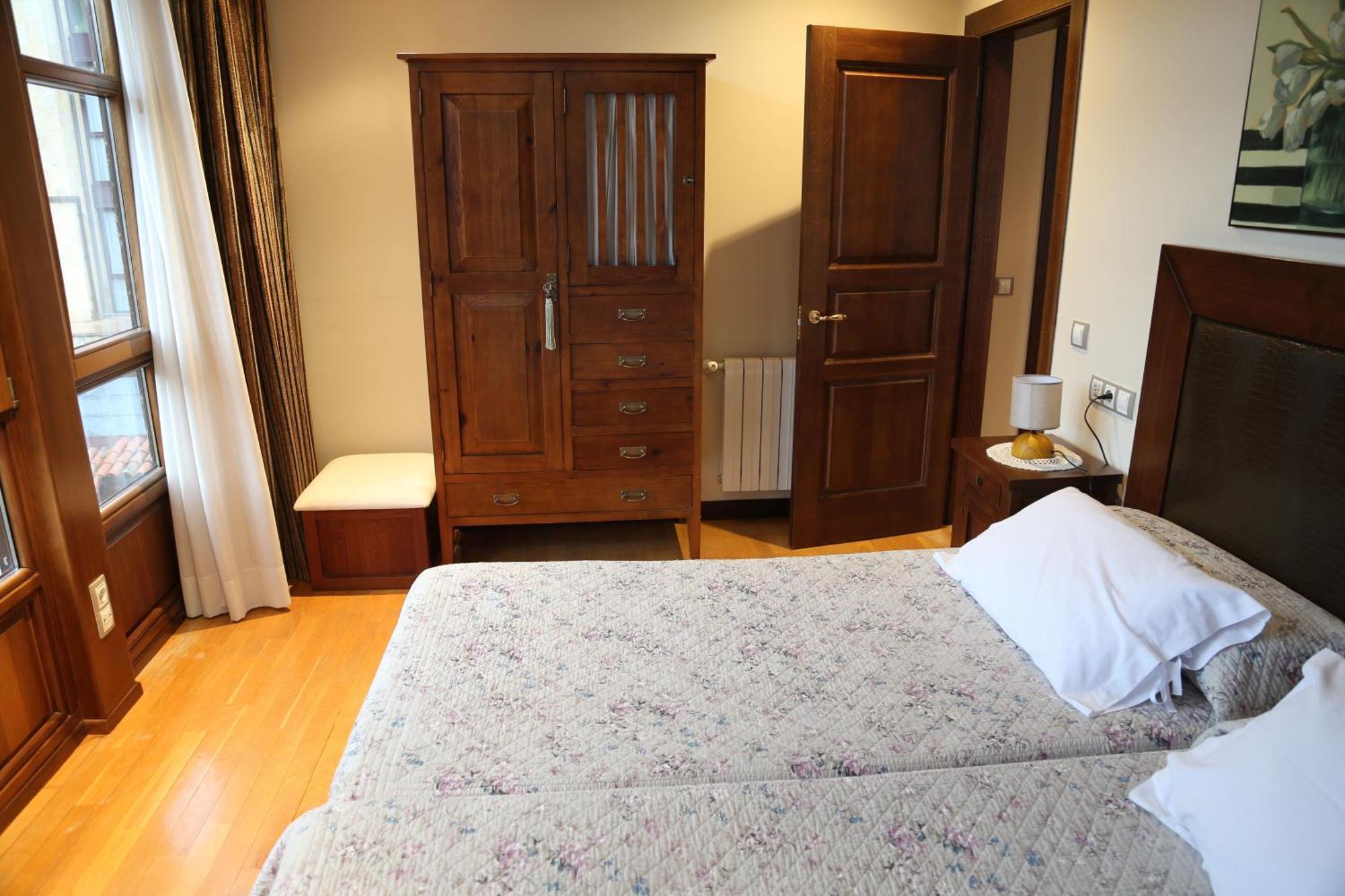 Apartamentos La Pontiga *** Infiesto Kamer foto