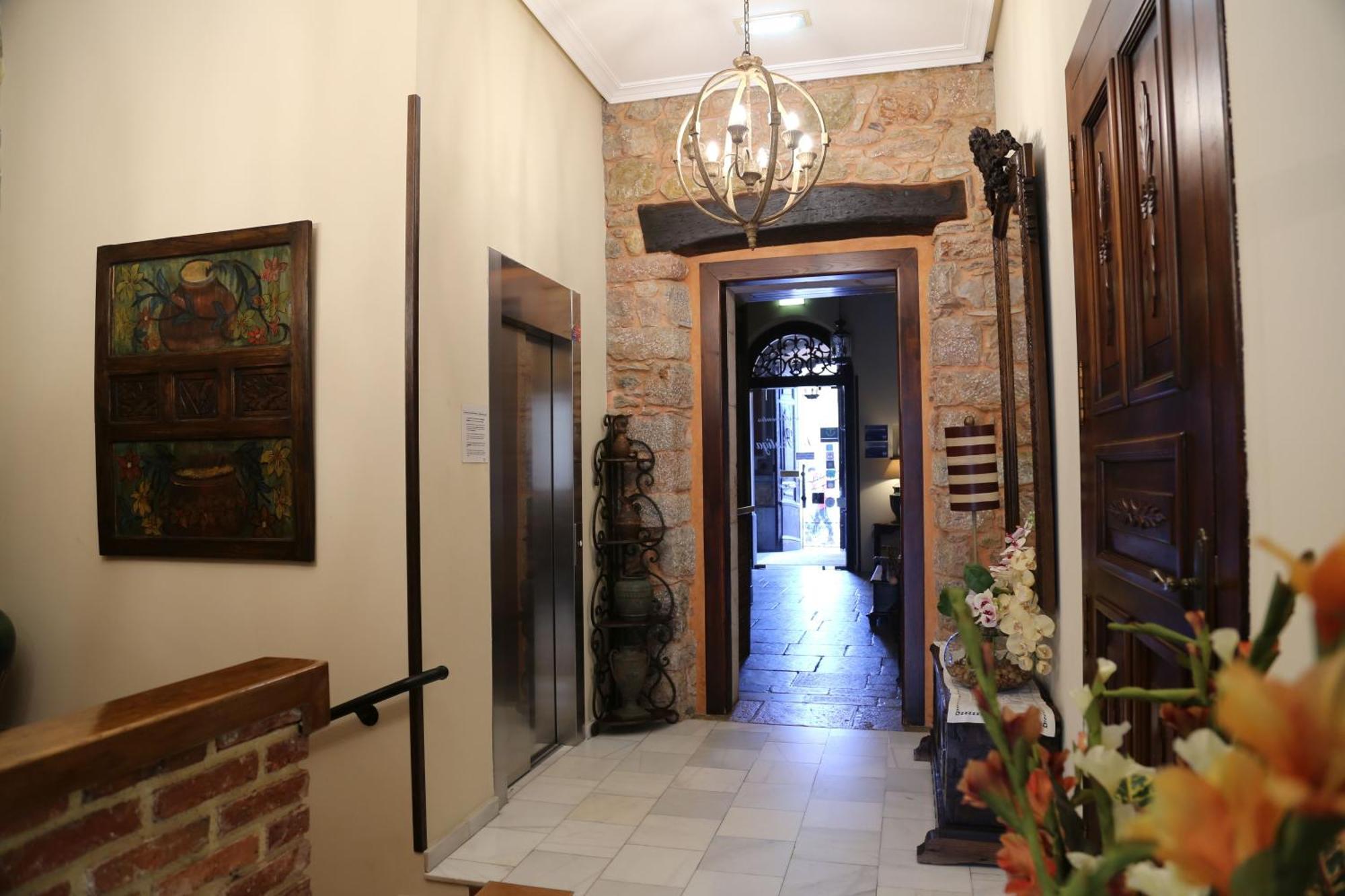 Apartamentos La Pontiga *** Infiesto Buitenkant foto