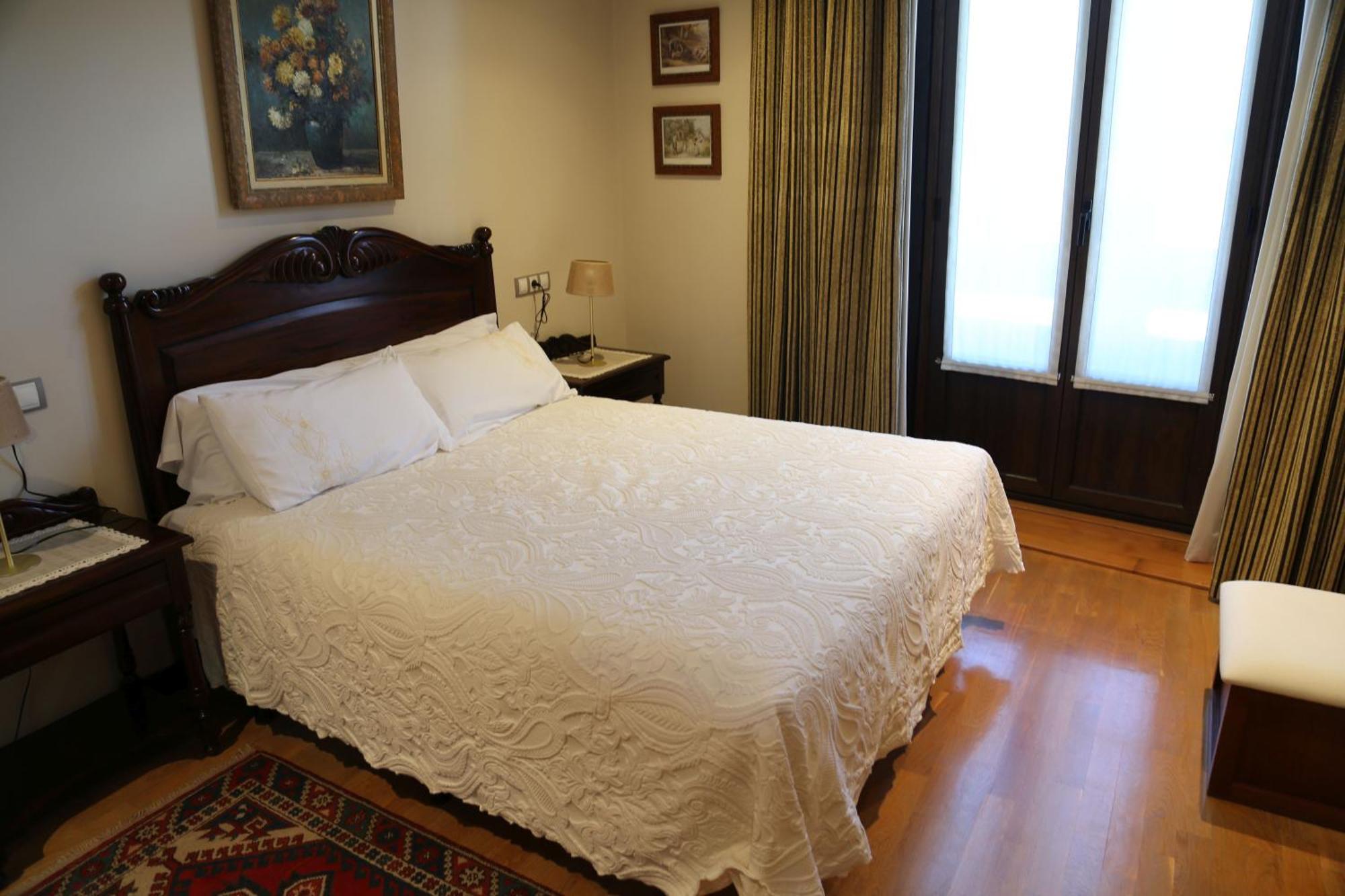 Apartamentos La Pontiga *** Infiesto Kamer foto